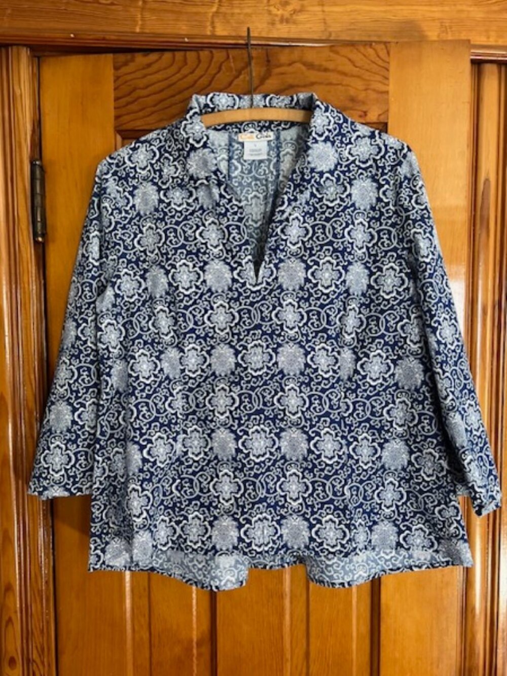 VINTAGE Cali Girls Split‎ V Neck 3/4 Sleeves Blue Pattern Shirt Blouse Woman's L